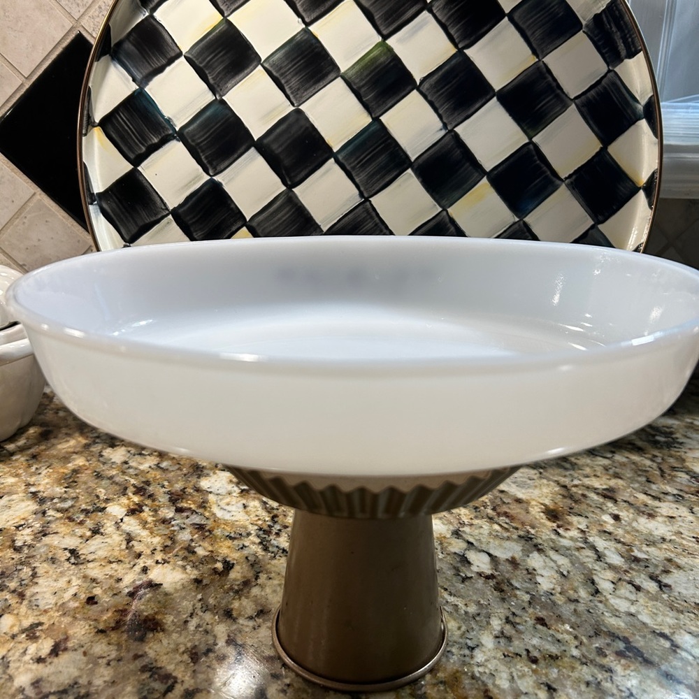 Dynaware Pyr-O-Rey Vintage Termocrisa Oval White Casserole w/ Brown Flowers. - Picture 2 of 6